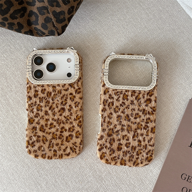 Luxury diamond-encrusted leopa - огляд і ціна Phone Cases 13