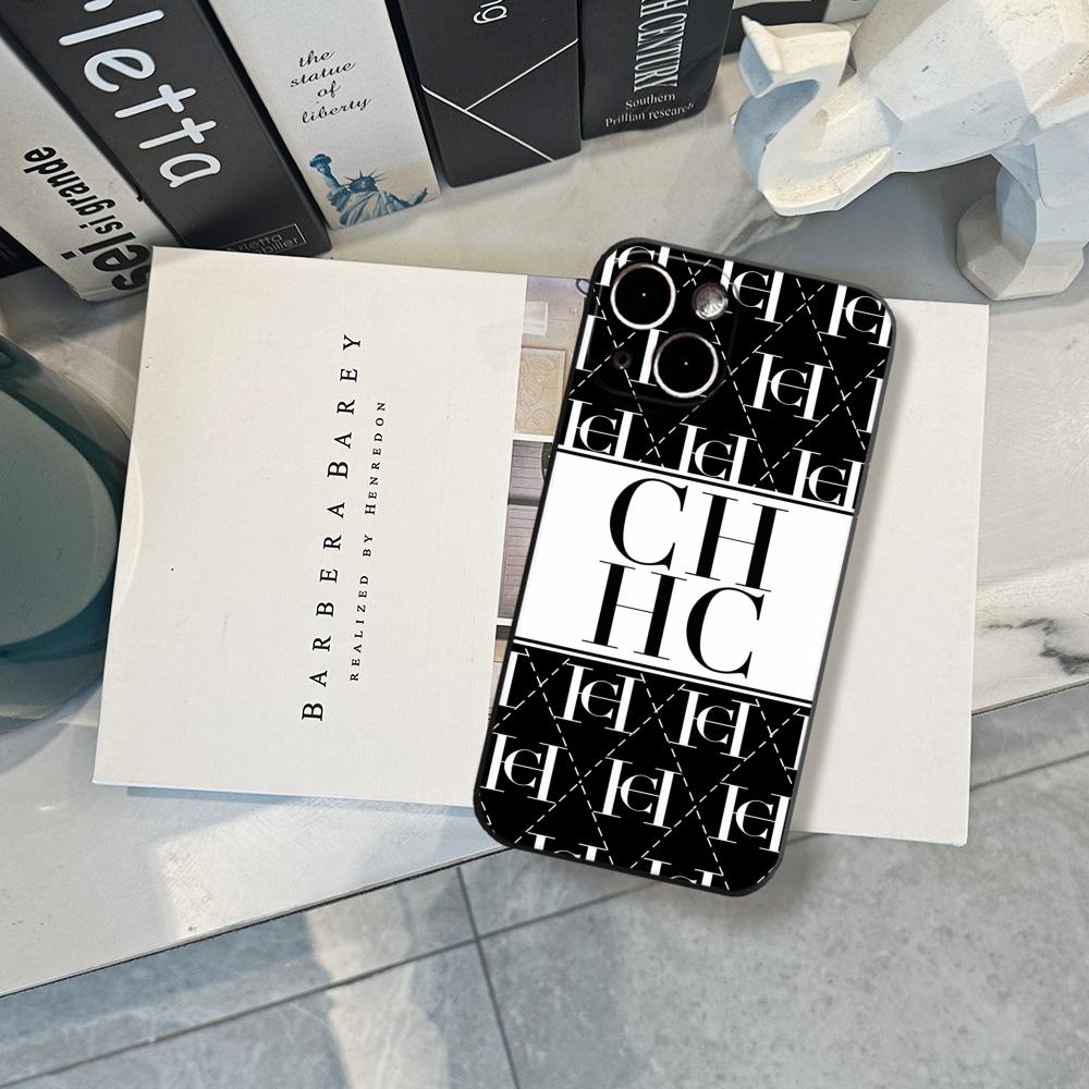 C-CarolinaS Fashion H-HerreraS - огляд і ціна Phone Cases H&M